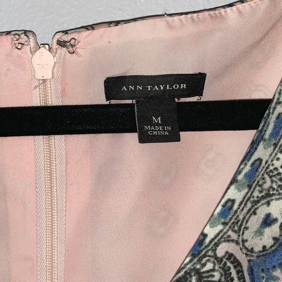 Ann Taylor Paisley Print Shift Dress - Picture 7 of 12